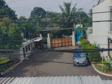 Rumah dikontrakan 2 lantai di Pasar Minggu Jakarta Selatan