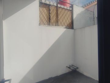 Rumah dikontrakan 2 lantai di Pasar Minggu Jakarta Selatan