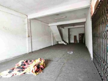 2 Unit Ruko Gandeng di Center Park Dekat Bundaran Simpang Basecamp Batu Aji