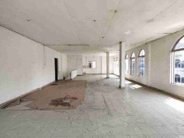 2 Unit Ruko Gandeng di Center Park Dekat Bundaran Simpang Basecamp Batu Aji