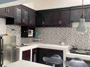 Kontrakan Rumah Bagus Strategis Dekat GOR Manahan Include Furnished