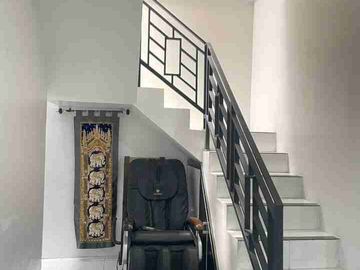 Kontrakan Rumah Bagus Strategis Dekat GOR Manahan Include Furnished