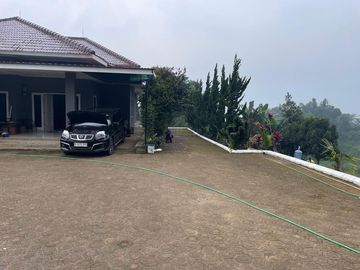 Jual Villa Puncak CiBodas Tanah 13000 SHM IMB