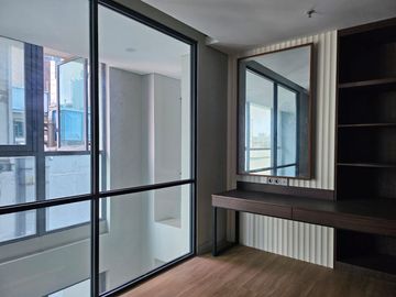 4 Bedrooms Apartment In Kemang Area, Kemang Village Duplex Unit