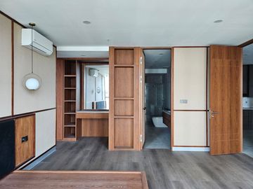 4 Bedrooms Apartment In Kemang Area, Kemang Village Duplex Unit