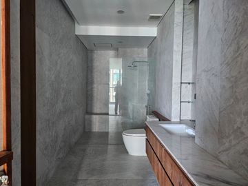 4 Bedrooms Apartment In Kemang Area, Kemang Village Duplex Unit