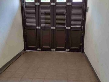 dijual murah rumah bagus 2 lantai dekat sekolah di cluster depan harapan indah bekasi