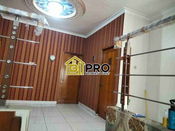 Rumah siap huni lobang buya cipayung