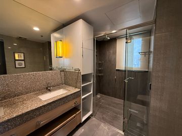 2 Bedroom for Rent in One Shangri-La Place