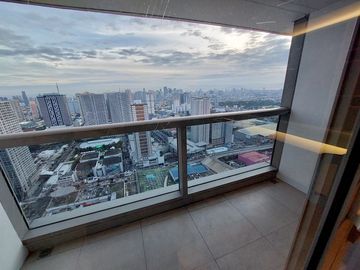 2 Bedroom for Rent in One Shangri-La Place
