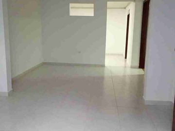Se vende casa con renta cerca a la avenida Santander