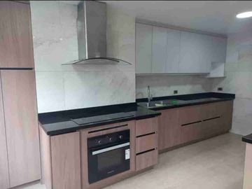 Renta departamento 150m2, 3 dormitorios, 2 parqueaderos y Bodega, República del Salvador