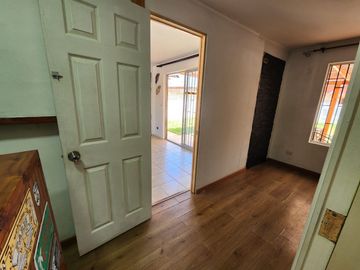 SE ARRIENDA CASA EN CURAUMA, VALPARAÍSO. PUERTAS DEL SOL, pasaje cerrado.