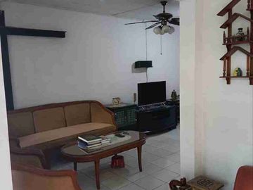 Di jual cepat dan murah  rumah Komplek Bumi makmur kel. Jatimakmur, kec. Pondok gede, bekasi kota