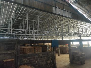 Disewakan/ Dijual Gudang Siap Pakai di Jalan Dipati Unus, Tangerang