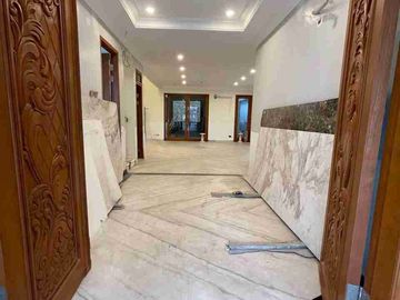 DIJUAL RUMAH VILLA SENTRA RAYA CITRALAND MEWAH MODERN