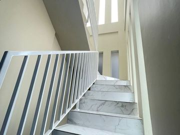 Rumah Dijual DISKON 2,5 MILYAR Pulomas Jakarta Timur, Dekat Pacuan Kuda