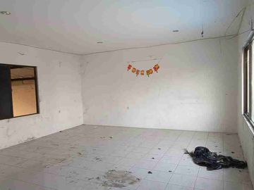 Di sewakan pergudangan 100 +kantor 3 lantai jl.salembaran teluk naga Tangerang.