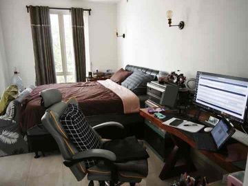 TURUN Rp200 JUTA! Dijual Rumah Renovasi di Cluster Ifolia - Masih Bisa Nego!