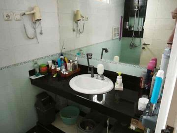 TURUN Rp200 JUTA! Dijual Rumah Renovasi di Cluster Ifolia - Masih Bisa Nego!
