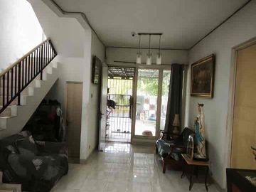 TURUN Rp200 JUTA! Dijual Rumah Renovasi di Cluster Ifolia - Masih Bisa Nego!