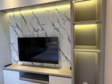 Disewa Apartemen Gold Coast Studio, Uk 28, Full Furnished