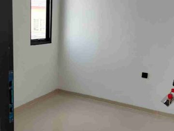 Rumah Baru 2 Lantai bebas banjir siap huni di kota harapan indah pejuang Medan Satria bekasi