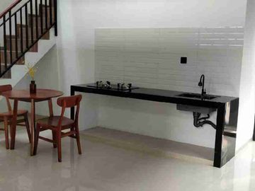 Rumah Baru 2 Lantai bebas banjir siap huni di kota harapan indah pejuang Medan Satria bekasi