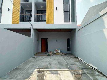 Rumah Baru di Pulogadung Dekat Toll Rawamangun, UNJ, RS.Persahabatan, Velodrome, Tiptop, Polsek Pulogadung