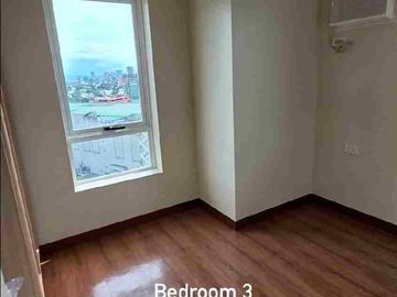 Cameron 3br with parking