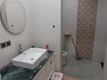 DIJUAL RUMAH KOKOH 7 KAMAR DI PULO ASEM JAKARTA TIMUR