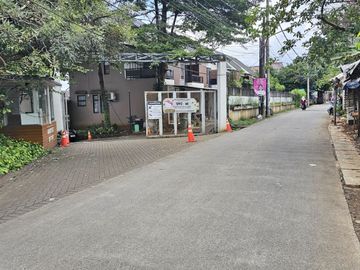Dijual Rumah Amaryllis Bintaro, Nyaman, Strategis, Siap Huni, Aman - Ciputat, Bintaro, Tangerang Selatan