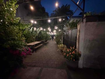 Dijual Rumah dan Cafe JL RC Veteran Bintaro Jakarta Selatan