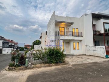 Rumah Hook Villa Rafflesia Batam Center 2 Lt Siap Huni