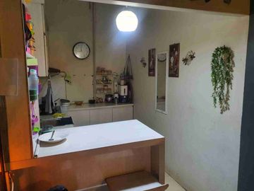 Dijual Rumah 2 Lantai dalam Cluster Full Furnished Siap Huni Jatibening Bekasi. Dekat dengan LRT Cikunir dan Pintu Tol Jatibening. Bebas Banjir.
