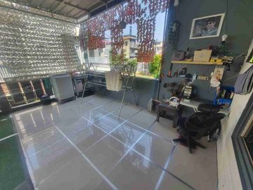 Dijual Rumah 2 Lantai dalam Cluster Full Furnished Siap Huni Jatibening Bekasi. Dekat dengan LRT Cikunir dan Pintu Tol Jatibening. Bebas Banjir.