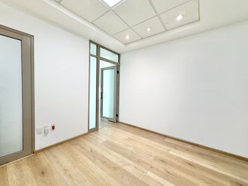 Oficina en Renta en Torre Capitel – Valle Oriente