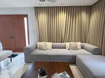 For Rent 6 abedrooms With Swimming Pool