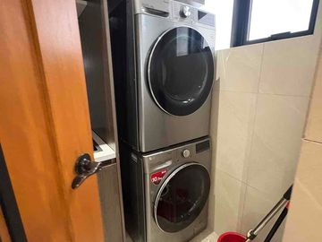 For Rent 6 abedrooms With Swimming Pool