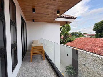 For Rent 6 abedrooms With Swimming Pool
