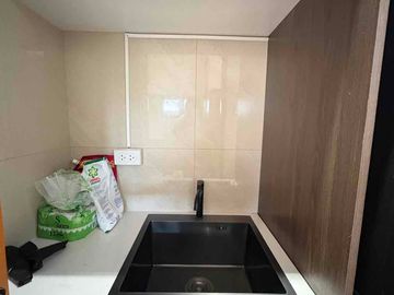 For Rent 6 abedrooms With Swimming Pool