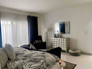 CASA EN RENTA DE UNA PLANTA EN COLINAS DE GRAN JARDÍN zona norte