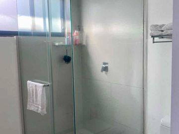 CASA EN RENTA DE UNA PLANTA EN COLINAS DE GRAN JARDÍN zona norte