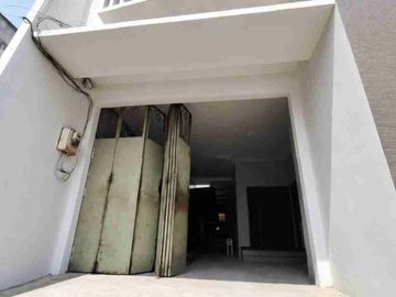 GUDANG ATAU RUKO ATAU TEMPAT USAHA STRATEGIS DEKAT KE BANDARA DAN SOLO KOTA