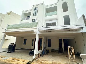 Rumah Pondok Kelapa Townhouse-1 Murah Mewah Baru di Jaktim Kota Jakarta Timur Dijual APS