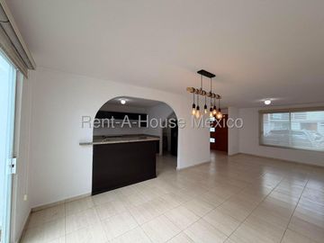 RENTA CASA SANTA FE JURIQUILLA, 3 RECAMARAS,3 BAÑOS.