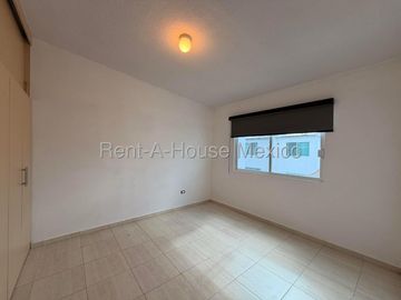 RENTA CASA SANTA FE JURIQUILLA, 3 RECAMARAS,3 BAÑOS.