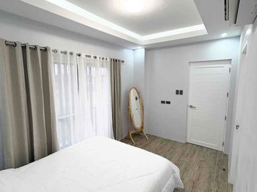 Brand New 3 bedrooms Fully Furnished