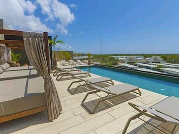 Estudio amueblado con historial de rentas vacacionales, spa, rooftop con alberca infinity, Art walk, cine al aire libre, en avenida Cobá, Tulum en ven