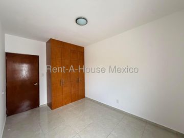 RENTA CASA SANTA FE JURIQUILLA, BLEU, 3 RECAMARAS, 3 BAÑOS.